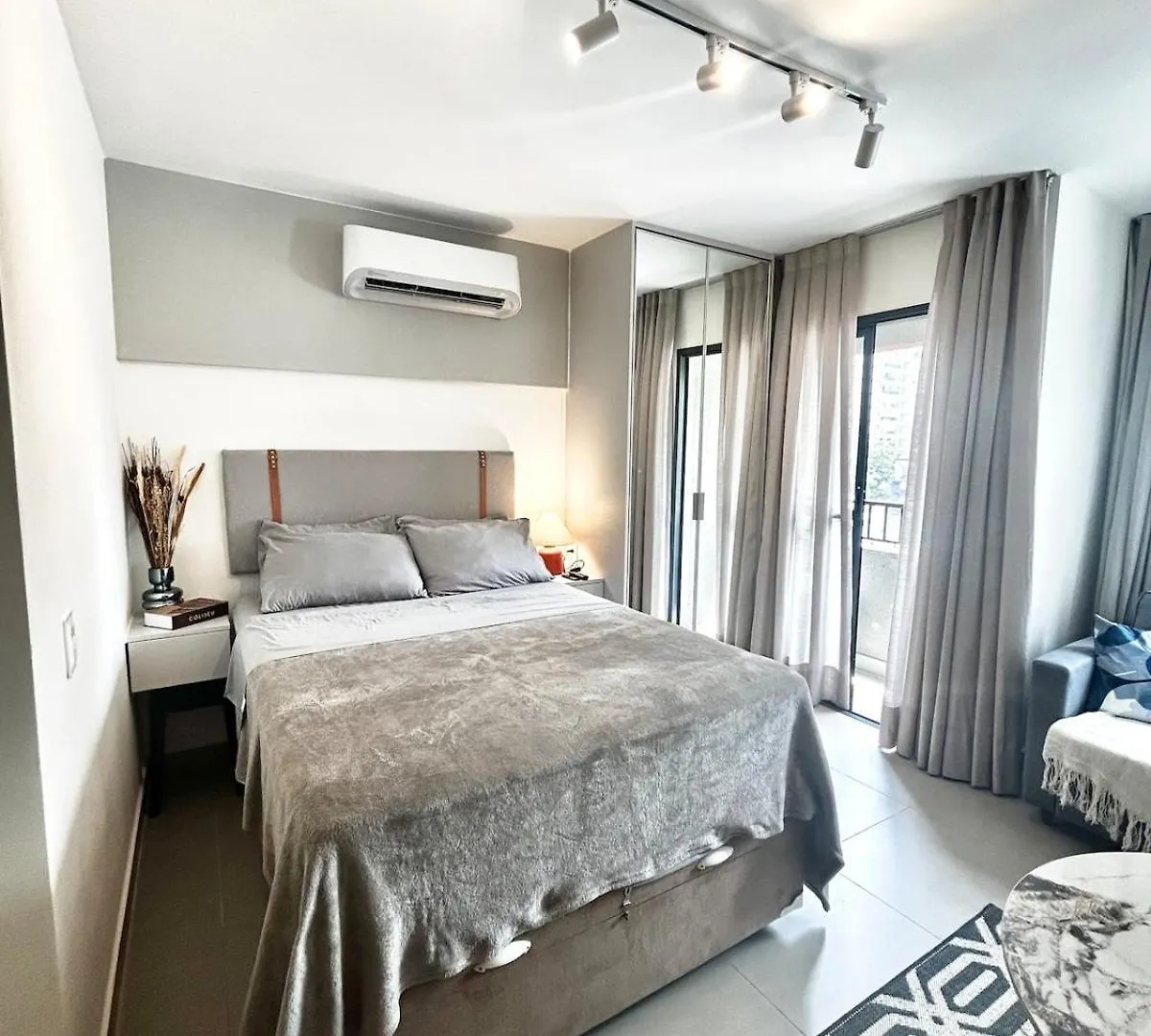Apartment Studio Para Relaxar E Conhecer Moema Sao Paulo Brazil